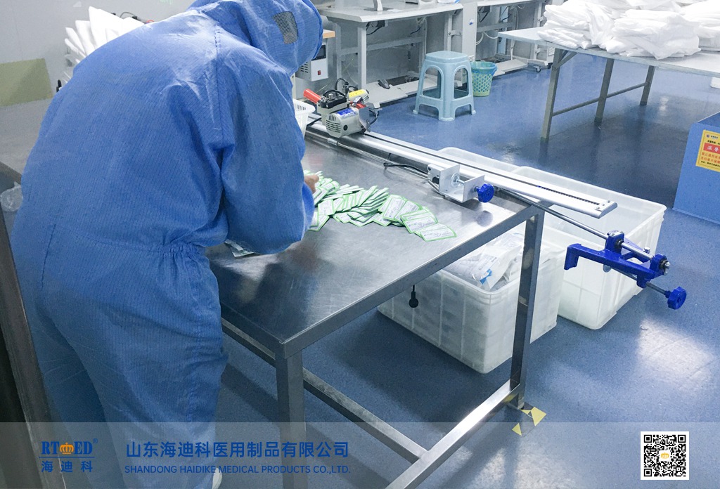 聚酰胺縫合線生產(chǎn)凈化車(chē)間02.jpg