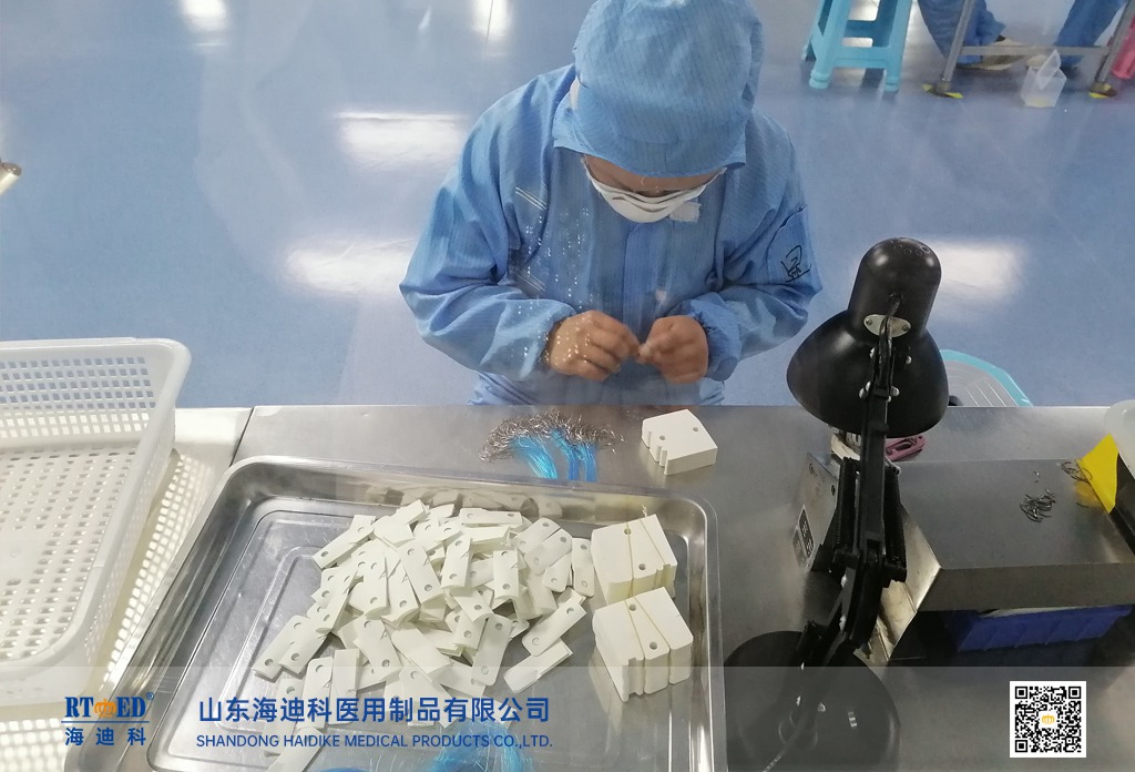 聚酰胺縫合線生產(chǎn)凈化車(chē)間01.jpg